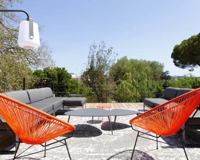 Porto-Vecchio, Domaine de Cala Rossa, villa 4 bedrooms, swimming pool and beach at walking distance,