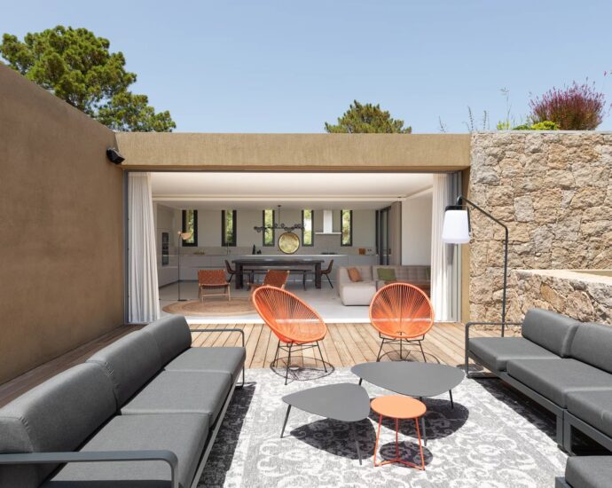 Porto-Vecchio, Domaine de Cala Rossa, villa 4 bedrooms, swimming pool and beach at walking distance,