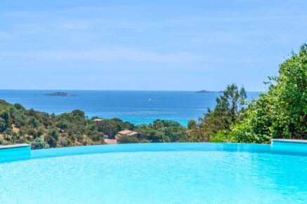 Palombaggia, 5 bedroom villa, swimming pool, sea and mountain views
