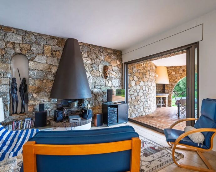 Marine de Davia, villa 4 chambres, vue mer, plage à pied