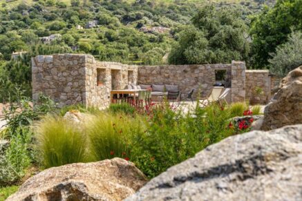 Pigna, villa d&rsquo;architecte, 4 chambres, vue village et montagne