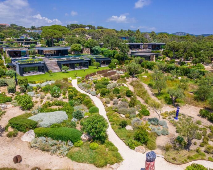 Caramontino, 6 bedrooms, pool, in front of the beach