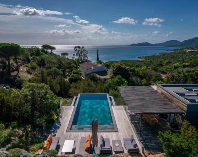 Porto Vecchio, Palombaggia, villa 4 chambres, piscine, vue mer et proche plage