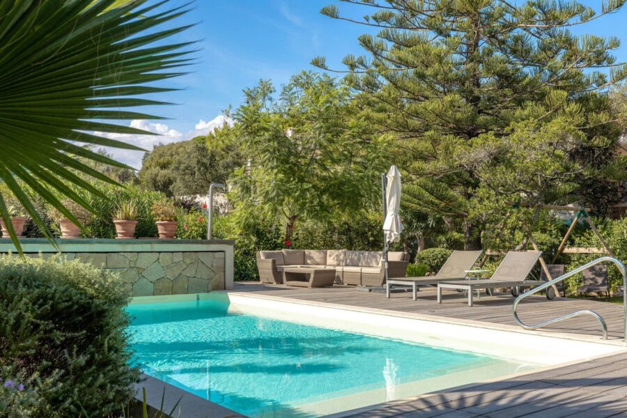 Porto Vecchio, Domaine de Cala Rossa, 5 bedroom villa, swimming pool, walking distance to the beach