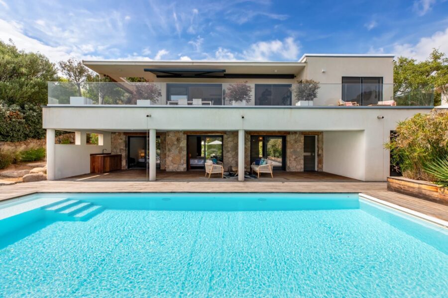 Domaine d&rsquo;Arasu, Villa vue mer panoramique, 4 chambres, piscine chauffée, proche plage