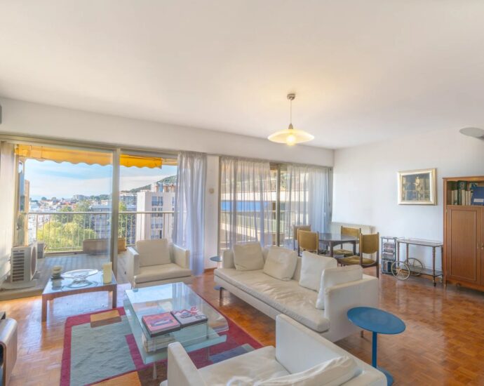 Exclusivité, Ajaccio, Appartement dans résidence privée, T2, terrasses, plage à pied