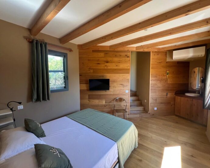 Porto Vecchio, Palombaggia, villa 4 chambres, piscine, vue mer et proche plage