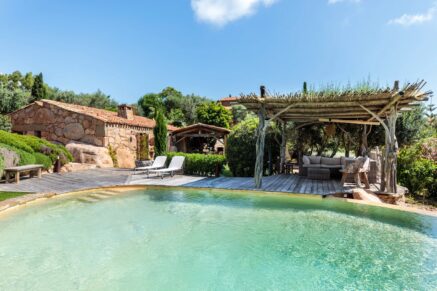 Porto-Vecchio, Palombaggia, villa type bergerie, 3 chambres, piscine, proche plage