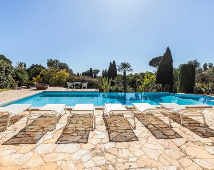 Capicciola, villa 5 chambres, piscine, vue mer, plage à pied