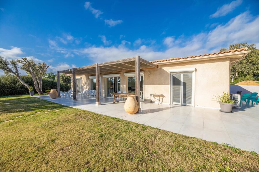 Porto-Vecchio, Domaine de Cala Rossa, villa 5 chambres, piscine et plage à pieds