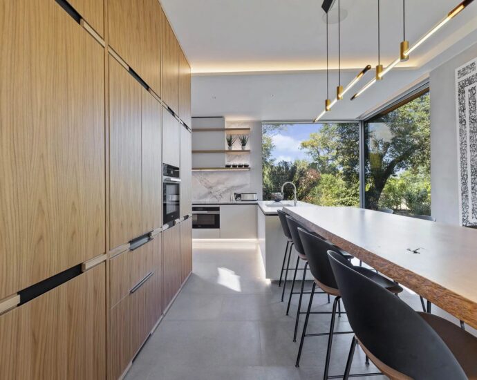 Caramontino, Arinella Estate, 7-Bedroom Villa, Waterfront, Pool, Panoramic Sea View, Beach on Foot