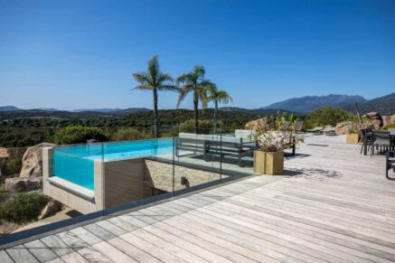 Porto-Vecchio, Villa 4 chambres, Vue panoramique mer et montagnes, piscine chauffée, proche plages