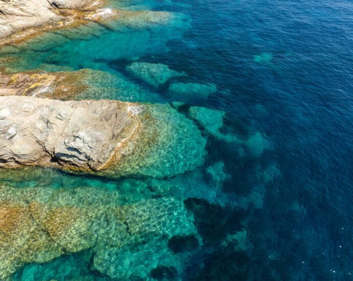 Erbalunga, Villa 6 chambres, pied dans l&rsquo;eau, vue mer panoramique, piscine