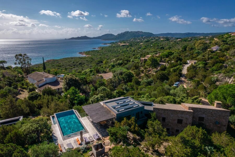 Porto Vecchio, Palombaggia, villa 4 chambres, piscine, vue mer et proche plage