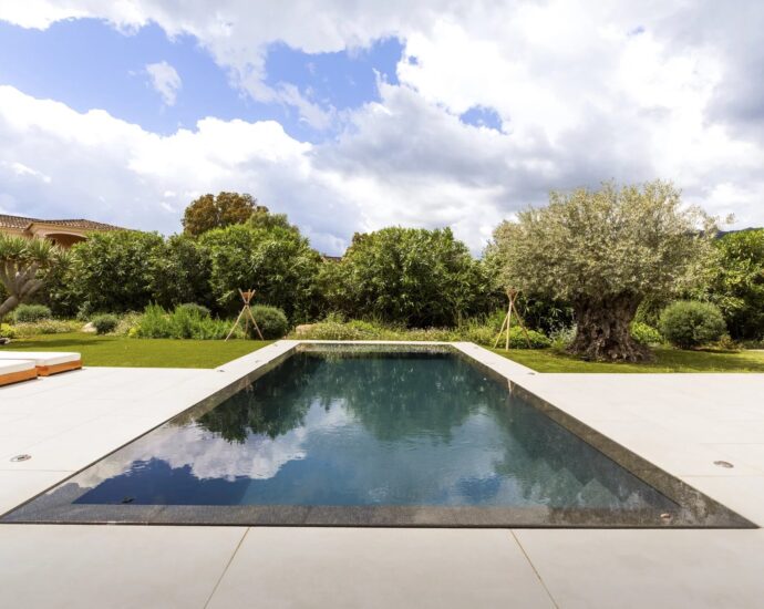 Lecci, Villa Contemporaine, 3 chambres, Piscine, Proche plage