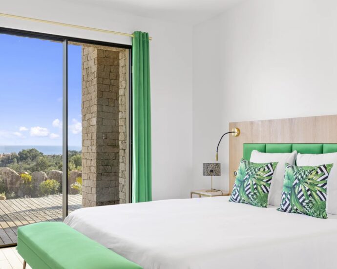 Porto-Vecchio, Palombaggia, Panoramic Sea View Villa, 7 Bedrooms, Gym, Heated Pool, Walking Distance to the Beach