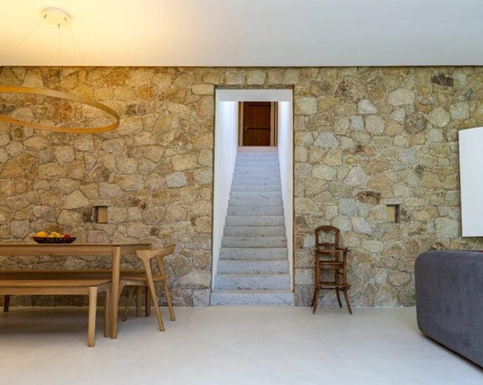 Pigna, villa d&rsquo;architecte, 4 chambres, vue village et montagne