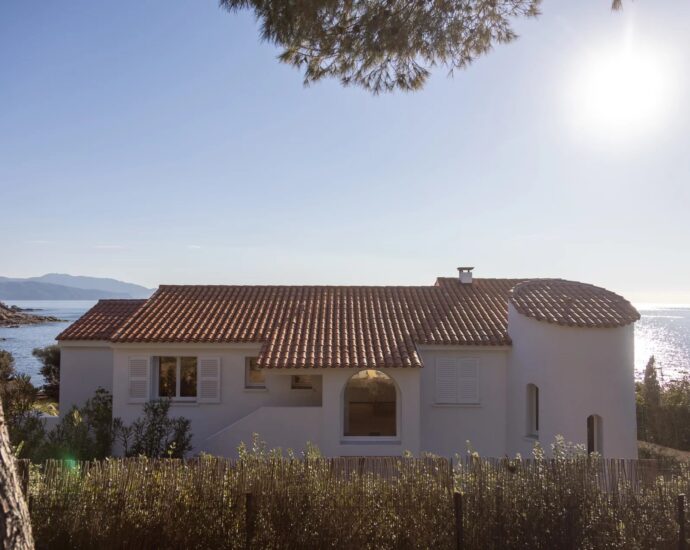 Sagone, Villa  6 chambres, pied dans l&rsquo;eau, RL352 Casa Palmyra