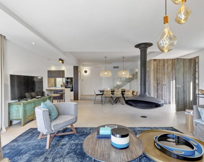 Arasu, villa 4 bedrooms, pool and near beach, RL333 Sottano