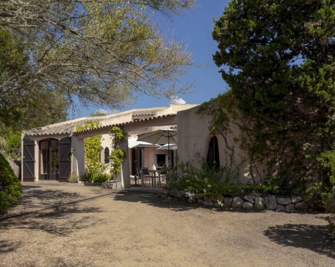 Cala Rossa, villa, 4 bedrooms, pool, sea view and mountains view