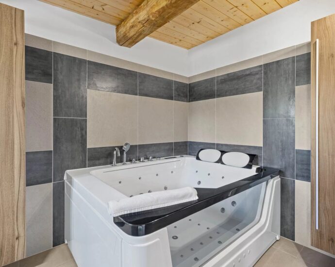 Porto-Vecchio, Villa, Vue mer et montagnes, 4 chambres, Piscine