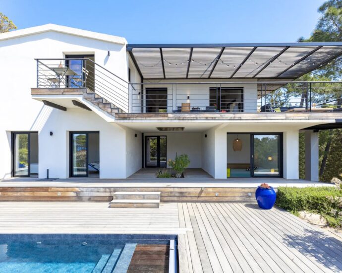 Porto-Vecchio, Domaine de Cala Rossa, villa 6 bedrooms, swimming pool and nearby the beach, Villa Cala Rossa RL304