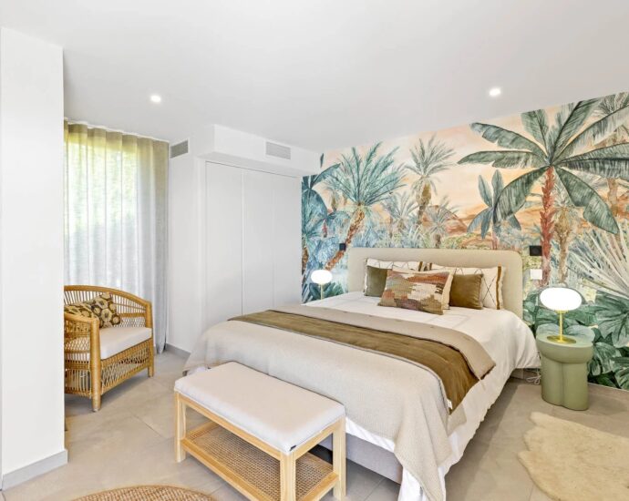 Pinarello, domaine sécurisé, villa 4 chambres, piscine, vue dégagée sur le maquis, plage à pied