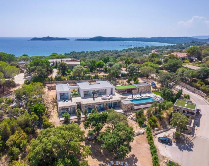 Caramontino, Domaine privé d&rsquo;Arinella,  Villa 6 chambres, Piscine, Jacuzzi, Vue montagnes, Plage à pied