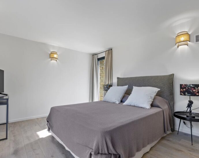 Arasu, villa 4 bedrooms, pool and near beach, RL333 Sottano