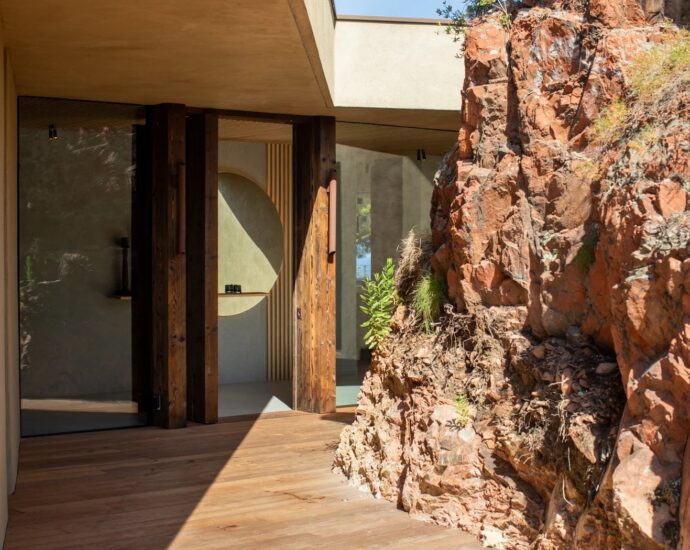 Sainte Lucie de Porto-Vecchio, Caramontinu, Private estate, 6-bedroom villa, swimming pool, sea view