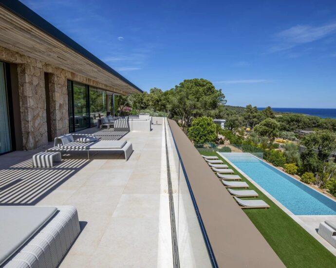 Caramontino, villa 7 chambres, piscine, vue mer, plage à pied