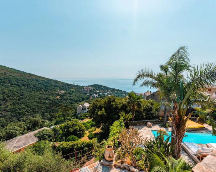 Erbalunga, 4 bedroom villa, panoramic sea view, pool