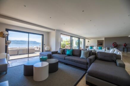 Porto-Vecchio, Golfo di sogno, villa pied dans l&rsquo;eau, 6 chambres, vue mer panoramique, accès mer