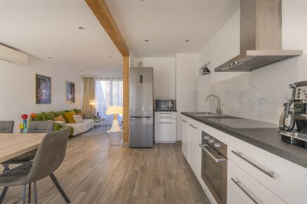 Cala Rossa, Villa with Garden, 3 Bedrooms, Walking Distance to the Beach