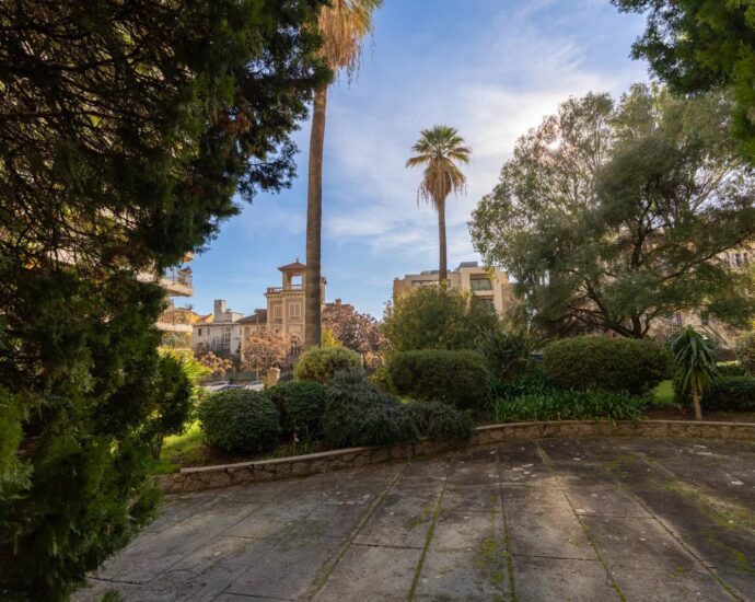 Exclusivité, Ajaccio, Appartement dans résidence privée, T2, terrasses, plage à pied