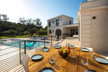 Domaine privé, villa 5 chambres, piscine, proche plage