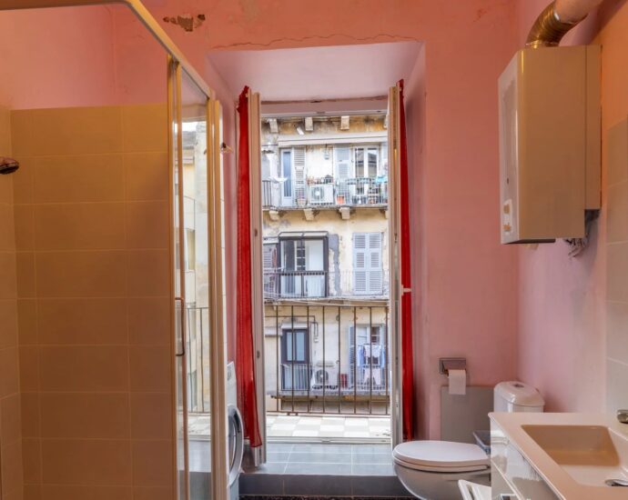 Bastia, Boulevard Paoli, Appartement, 4 chambres, 10 pièces, aperçu mer, proche plages