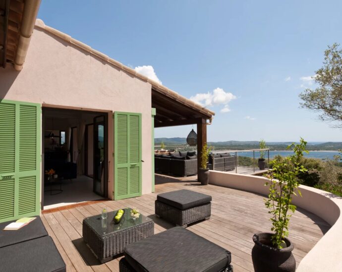 Porto-Vecchio, Villa with Panoramic Sea View, 4 Bedrooms, Pool, Close to the Beach