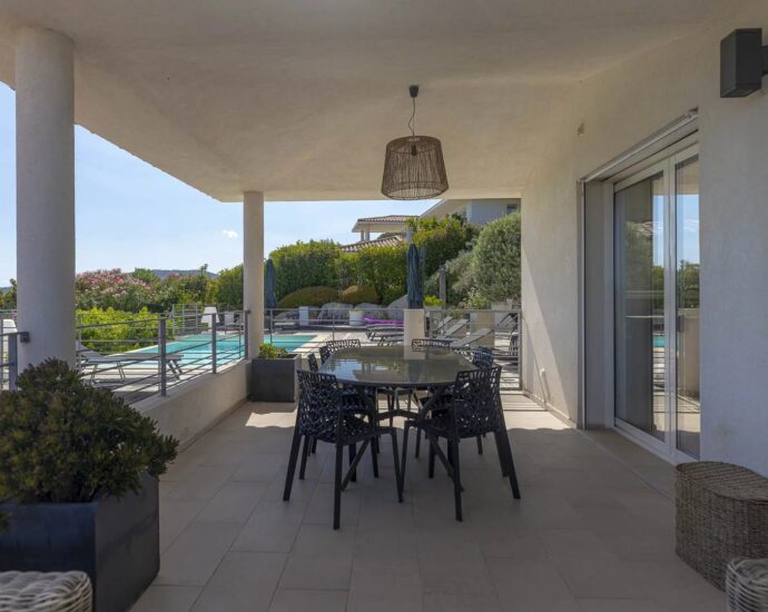 Porto-Vecchio, Villa, Vue mer et montagnes, 4 chambres, Piscine