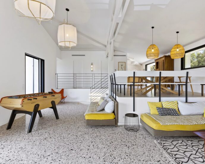 Porto-Vecchio, Domaine de Cala Rossa, villa 6 bedrooms, swimming pool and nearby the beach, Villa Cala Rossa RL304