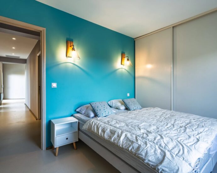 Saint-Florent, Villa vue mer panoramique, 4 chambres, appartement indépendant, piscine à débordement, proche plage