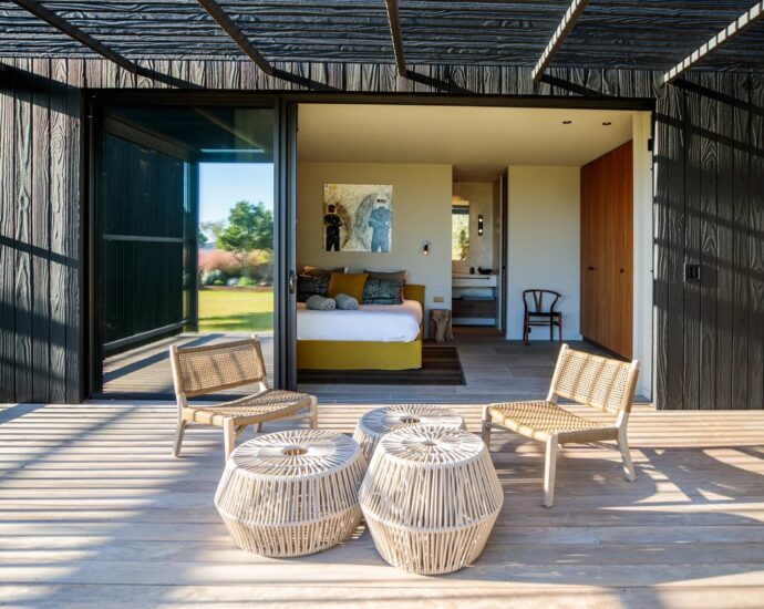 Caramontino, 6 bedrooms, pool, in front of the beach