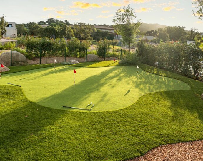 Private estate, 5-bedroom villa, swimming pool, close to the beach