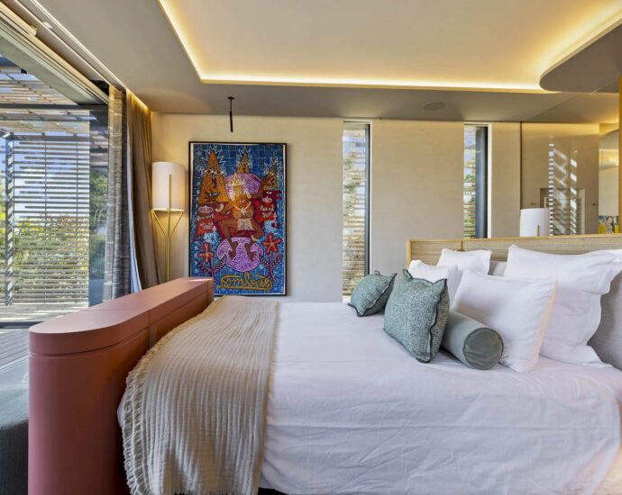 Caramontino, Arinella Estate, 7-Bedroom Villa, Waterfront, Pool, Panoramic Sea View, Beach on Foot