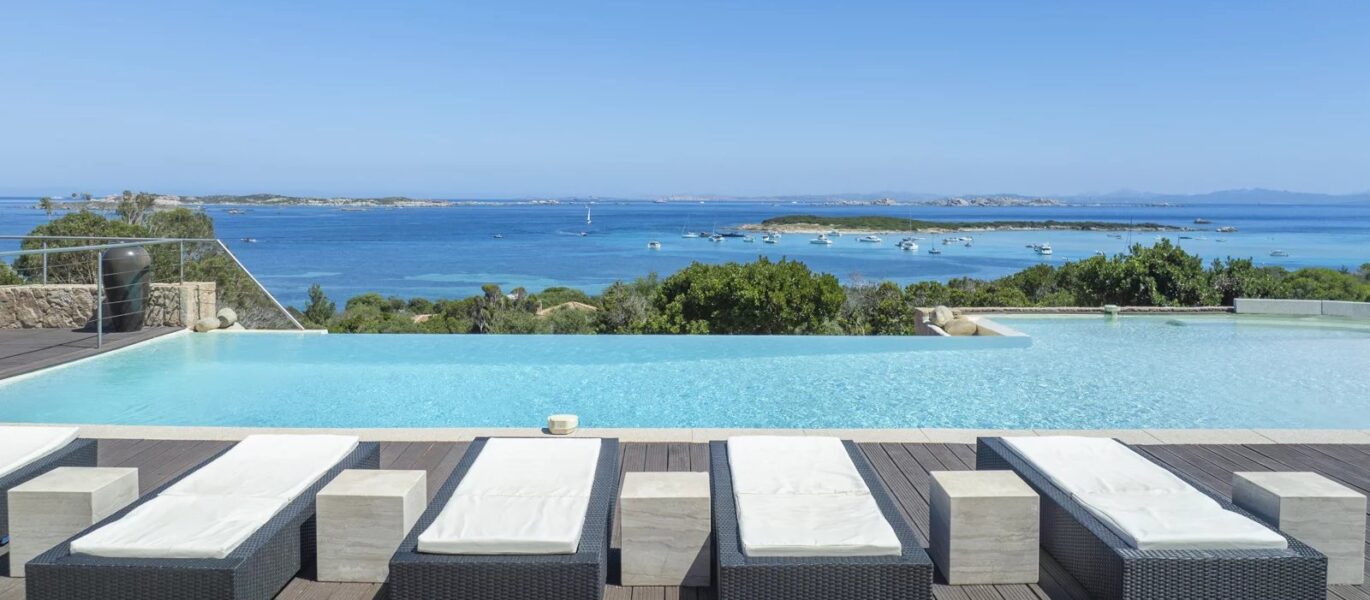 Bonifacio, Piantarella, villa 6 chambres, piscine et vue mer, plage à pied