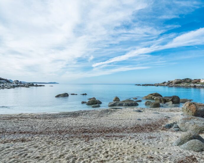 Marine de Davia, villa 4 chambres, vue mer, plage à pied