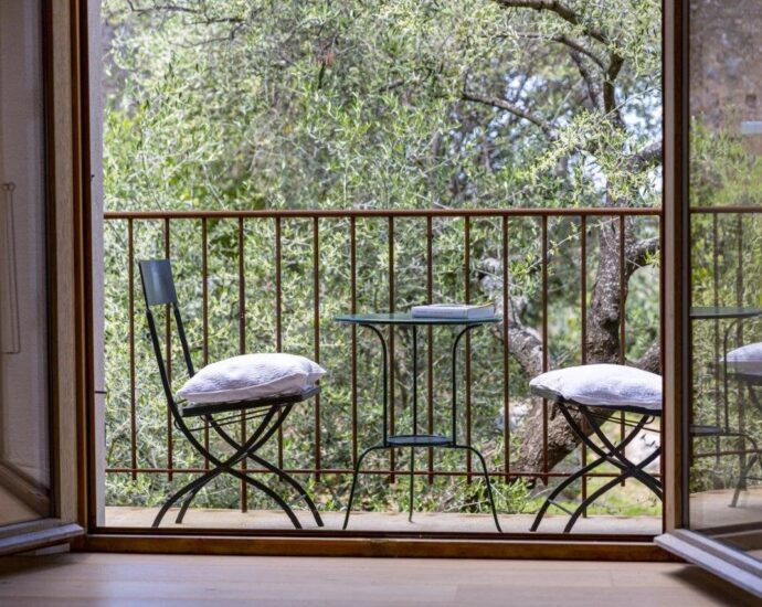 Pigna, villa d&rsquo;architecte, 4 chambres, vue village et montagne