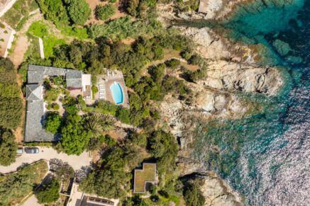 Erbalunga, Villa 6 chambres, pied dans l&rsquo;eau, vue mer panoramique, piscine