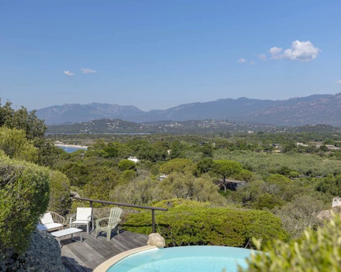 Porto-Vecchio, Domaine de Cala Rossa, villa 4 chambres, piscine, plage à pied