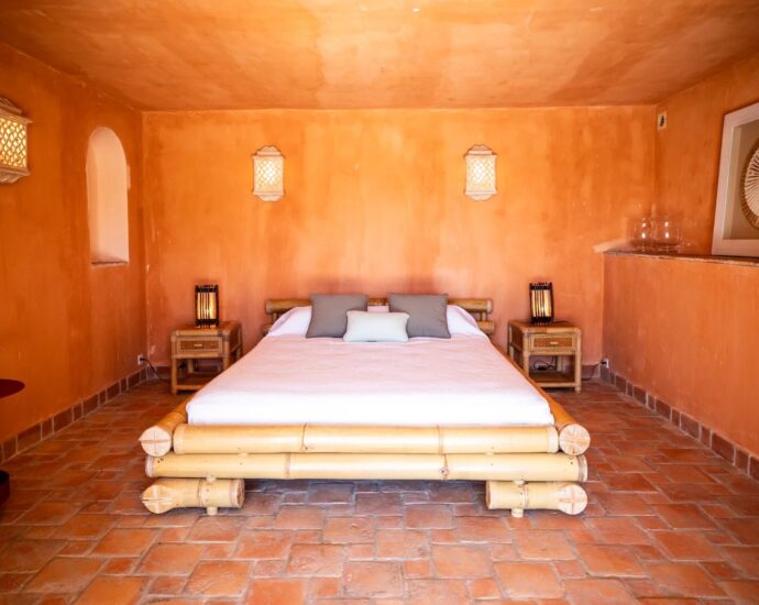 Capicciola, villa 5 chambres, piscine, vue mer, plage à pied